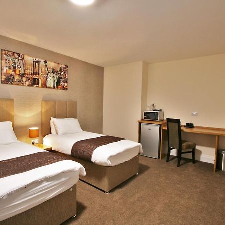 New County Hotel & Serviced Apartments By Roomsbooked Gloucester Rom bilde