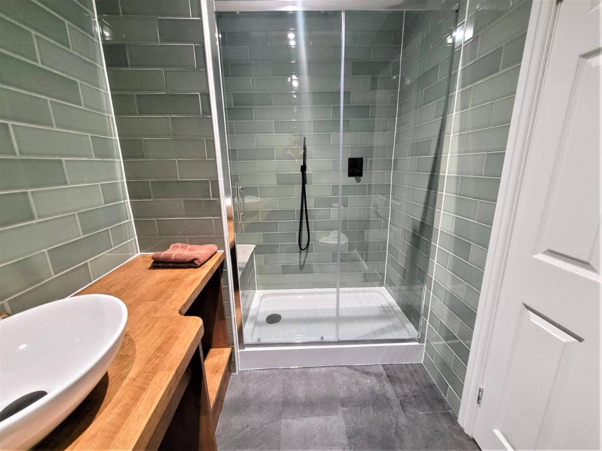 New County Hotel & Serviced Apartments By Roomsbooked Gloucester Eksteriør bilde