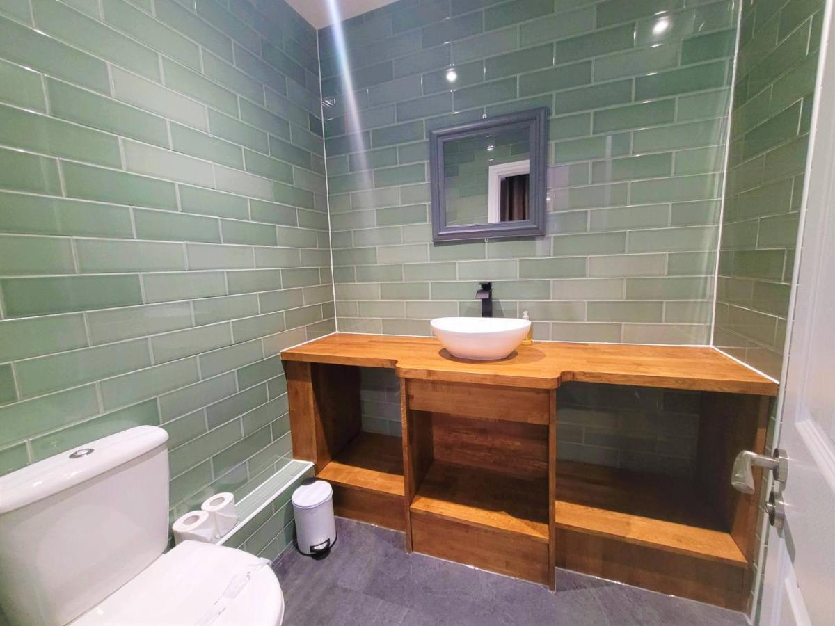 New County Hotel & Serviced Apartments By Roomsbooked Gloucester Eksteriør bilde