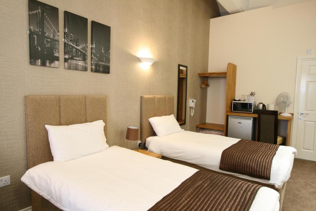 New County Hotel & Serviced Apartments By Roomsbooked Gloucester Rom bilde